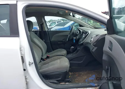 2017 Chevrolet Sonic Lt Auto из США, поврежденный, VIN 1G1JG6SG1H4144618